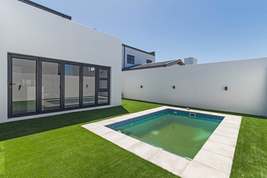 4 Bedroom Property for Sale in Sandown Western Cape